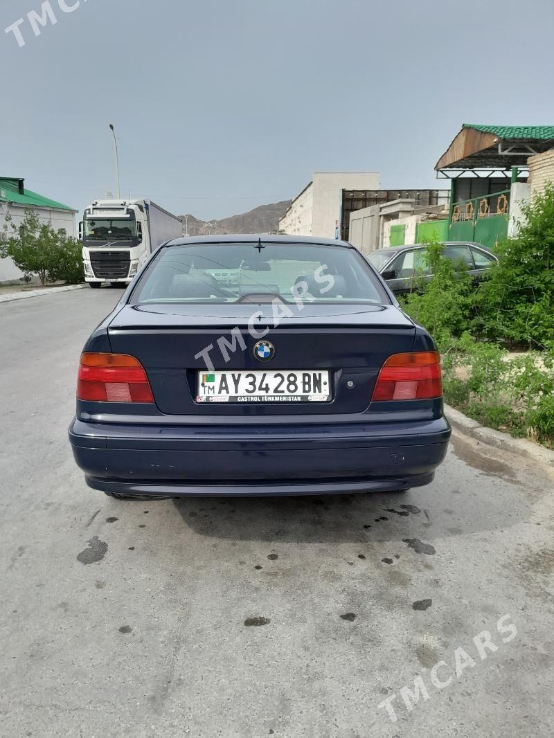 BMW E39 1998 - 85 000 TMT - Türkmenbaşy - img 2