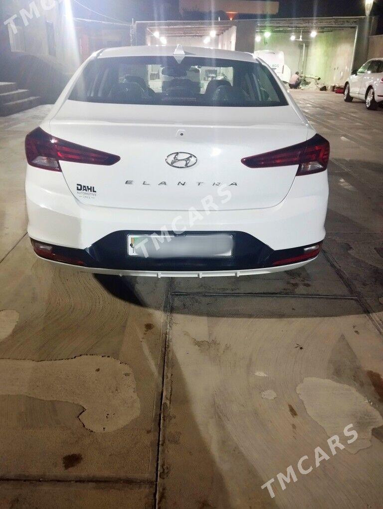 Hyundai Elantra 2019 - 230 000 TMT - Aşgabat - img 5