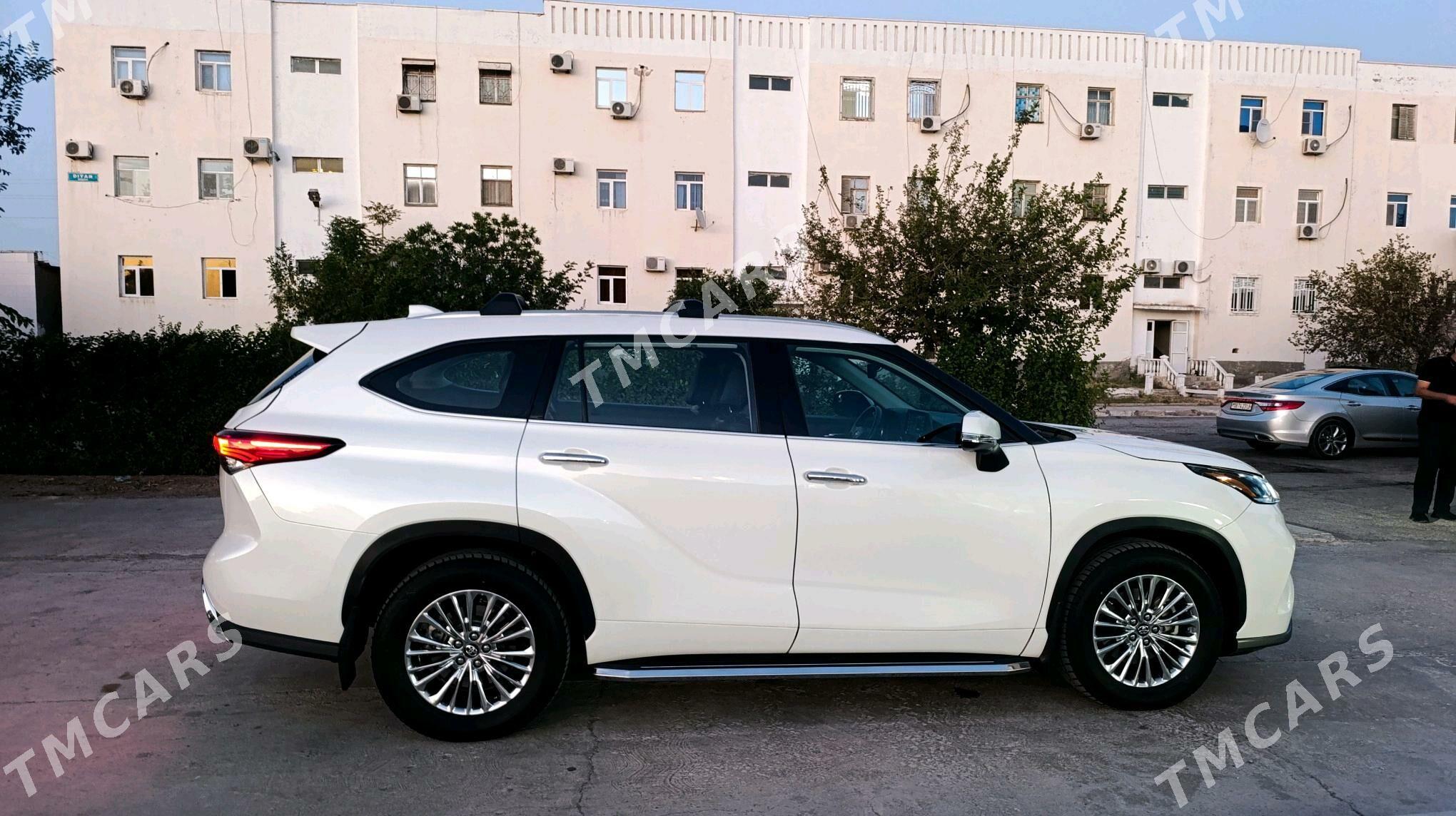 Toyota Highlander 2021 - 600 000 TMT - Türkmenabat - img 3