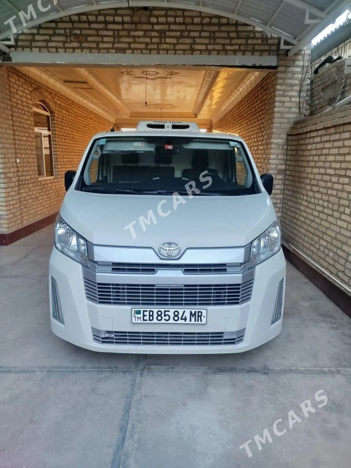Toyota Hiace 2021 - 520 000 TMT - Мары - img 6