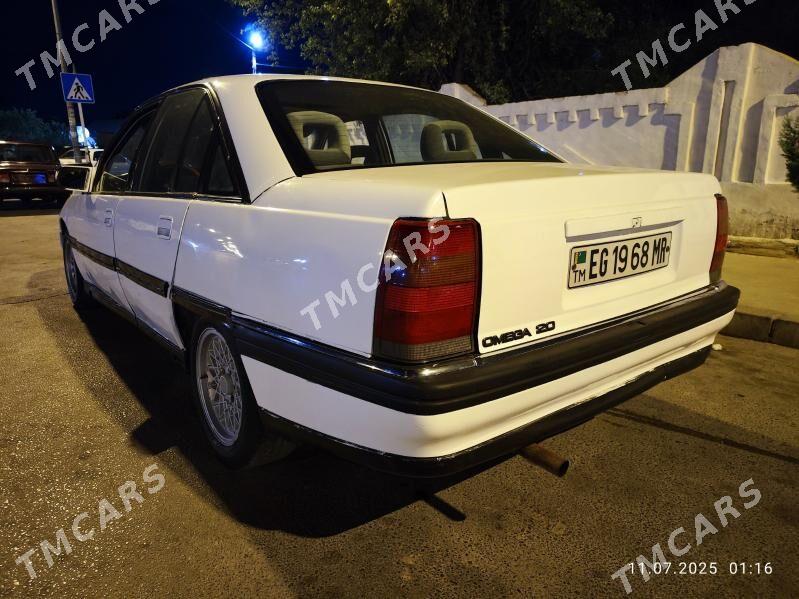 Opel Omega 1992 - 20 000 TMT - Мургап - img 5