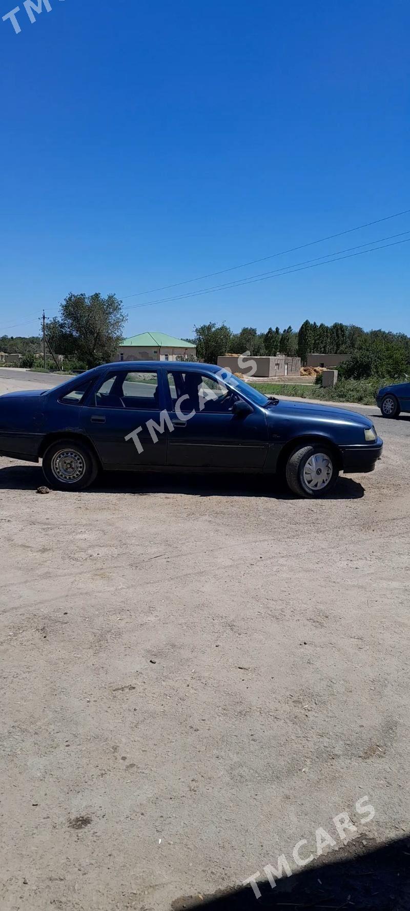 Opel Vectra 1991 - 18 000 TMT - Гурбансолтан Едже - img 2
