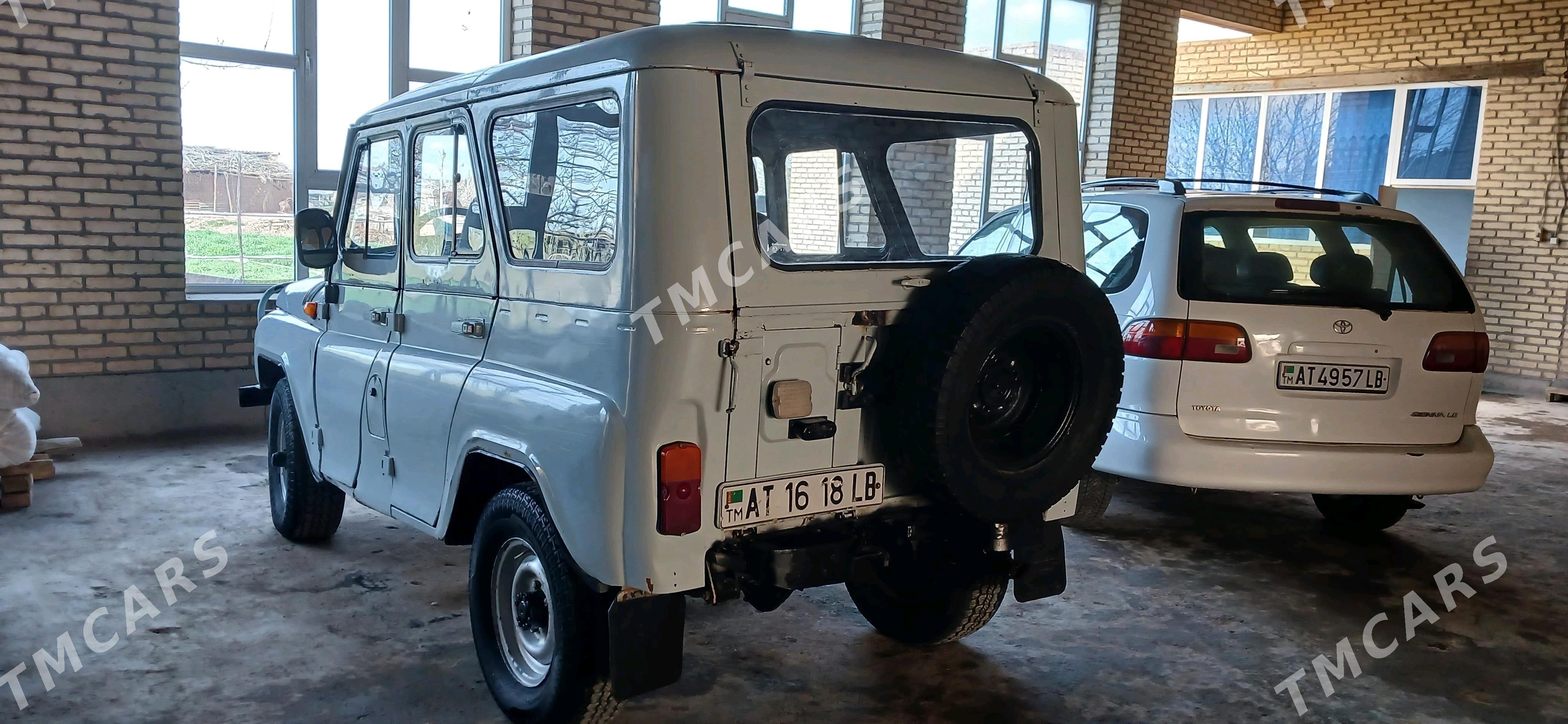 UAZ 469 2001 - 40 000 TMT - Sakar - img 3