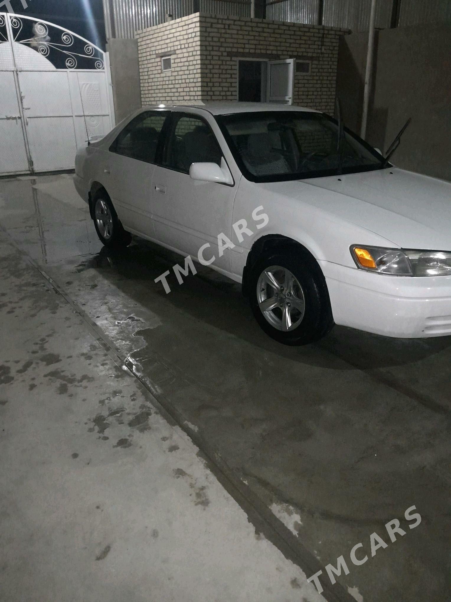 Toyota Camry 1997 - 104 000 TMT - Baýramaly - img 3