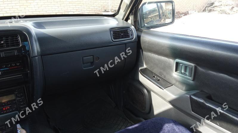 Nissan Pathfinder 1994 - 70 000 TMT - Sarahs - img 9
