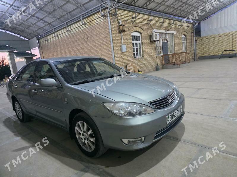 Toyota Camry 2005 - 170 000 TMT - Мургап - img 4