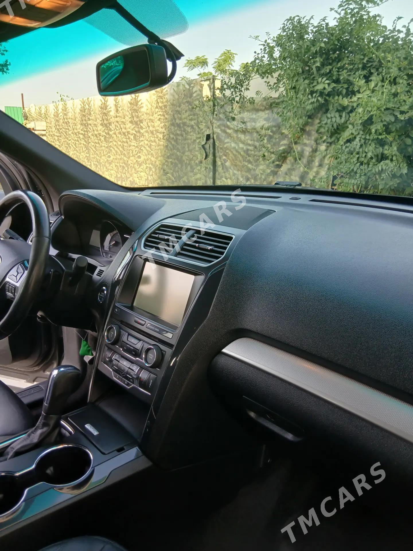 Ford Explorer 2016 - 270 000 TMT - Türkmenabat - img 7