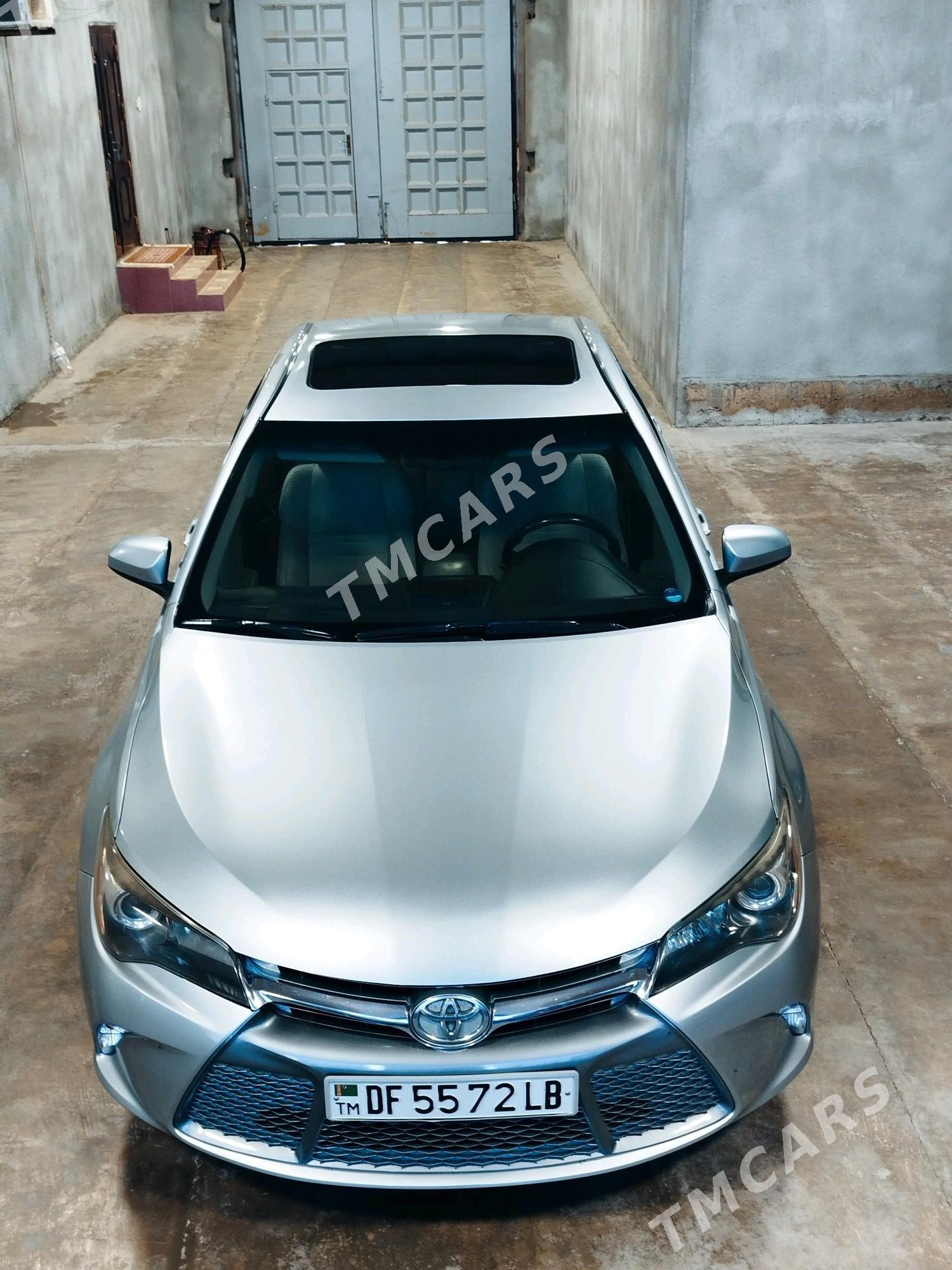 Toyota Camry 2015 - 300 000 TMT - Çärjew - img 5