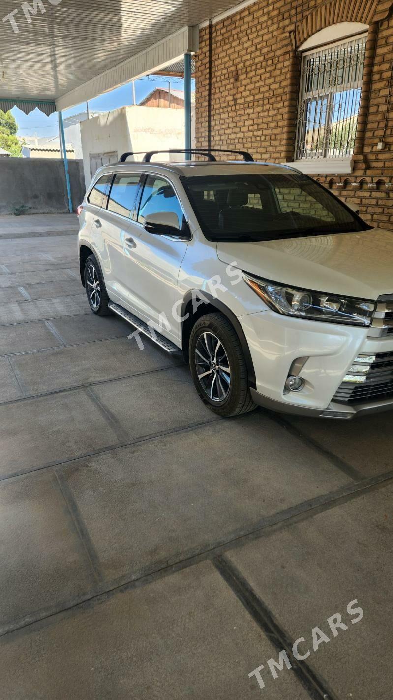 Toyota Highlander 2018 - 400 000 TMT - Serhetabat (Guşgy) - img 2