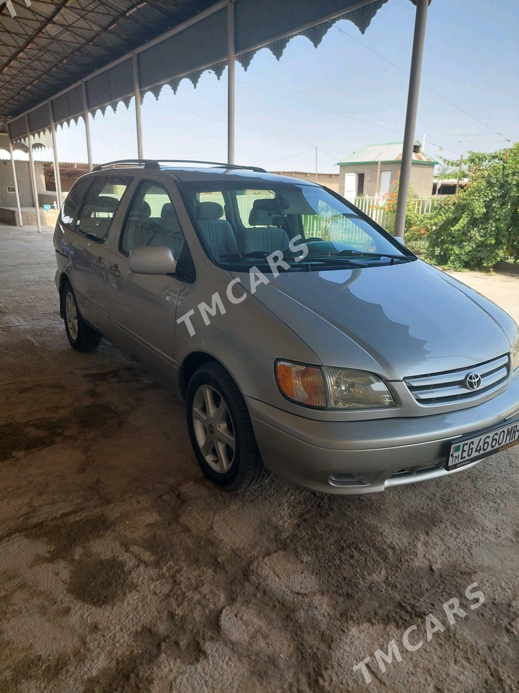 Toyota Sienna 2002 - 180 000 TMT - Ёлётен - img 2