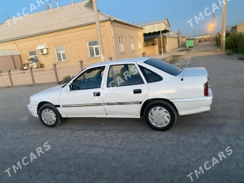 Opel Vectra 1992 - 22 000 TMT - Мургап - img 2