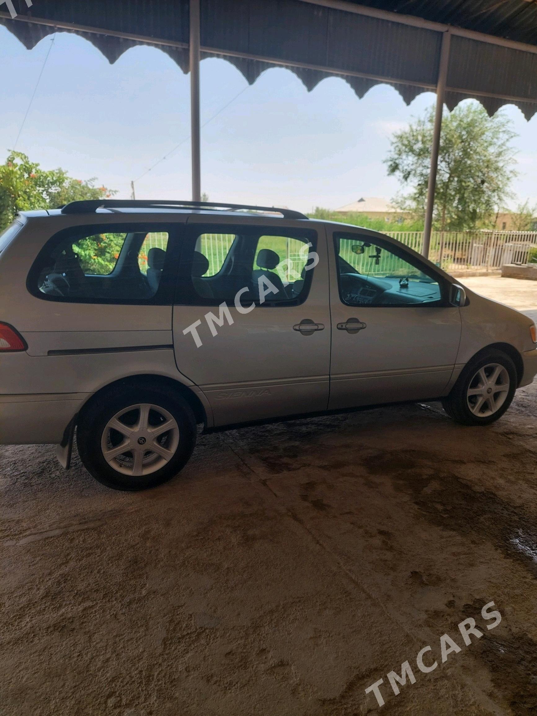 Toyota Sienna 2002 - 180 000 TMT - Ёлётен - img 10