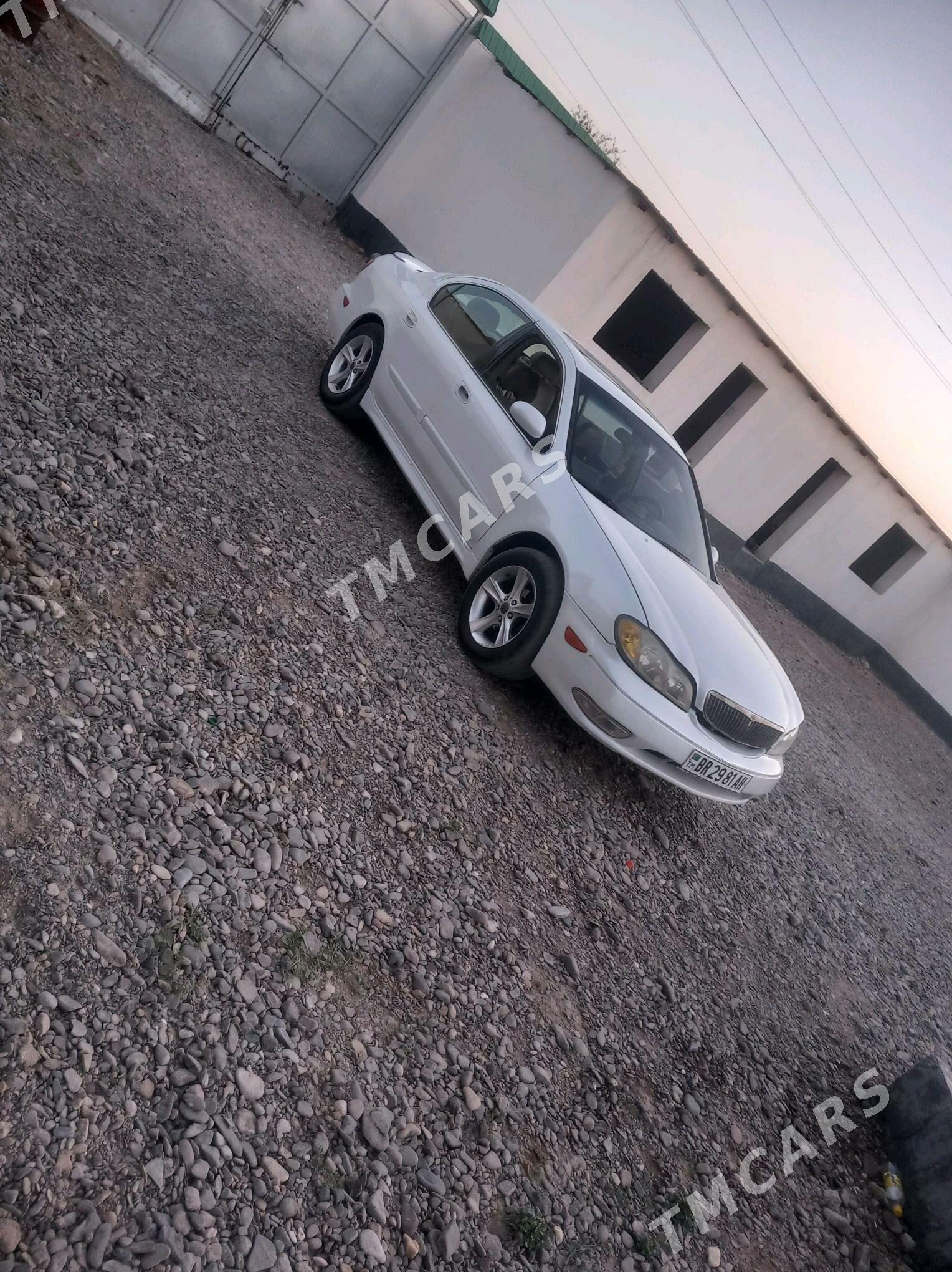 Infiniti I30 2000 - 50 000 TMT - Sarahs - img 3