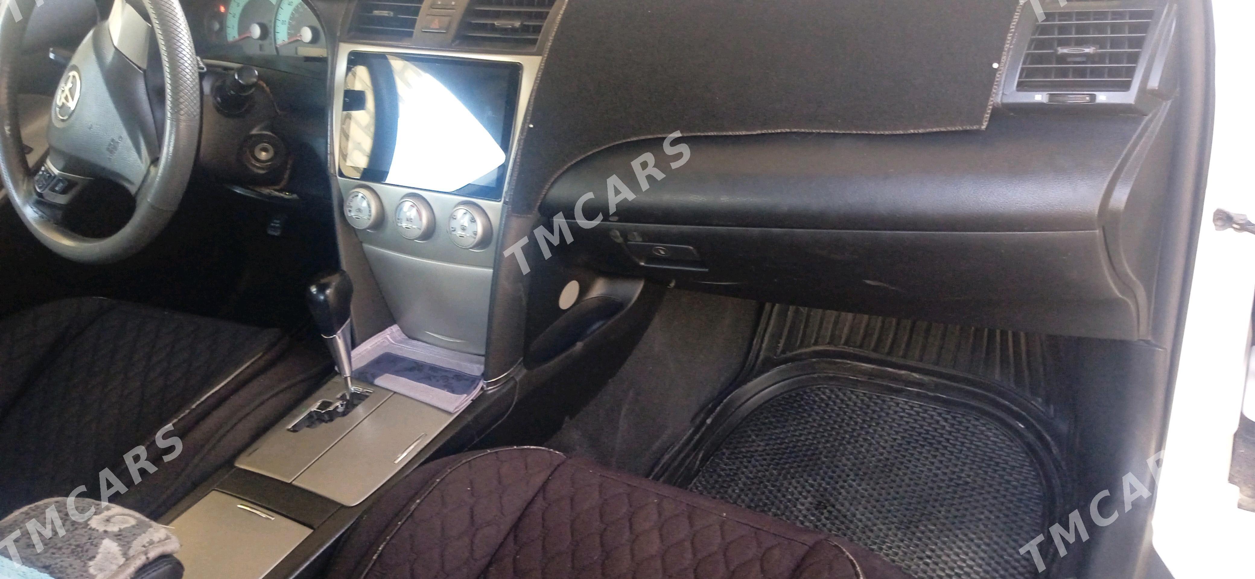 Toyota Camry 2010 - 185 000 TMT - Мары - img 3