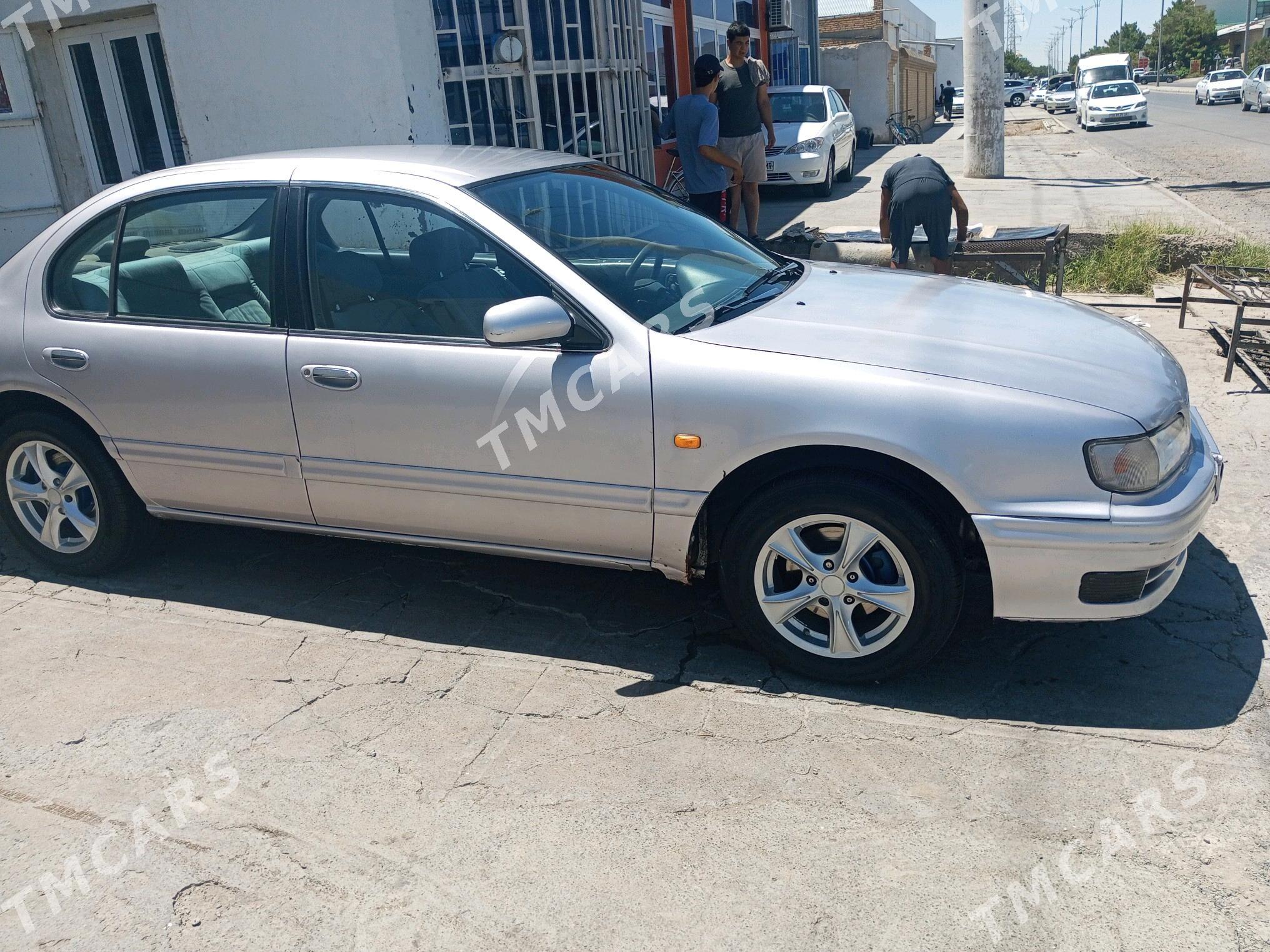 Nissan Maxima 1996 - 75 000 TMT - Mary - img 2