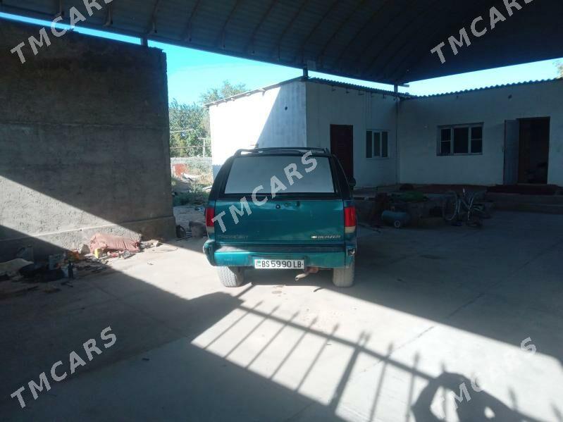 Chevrolet Blazer 1995 - 30 000 TMT - Койтендаг - img 3