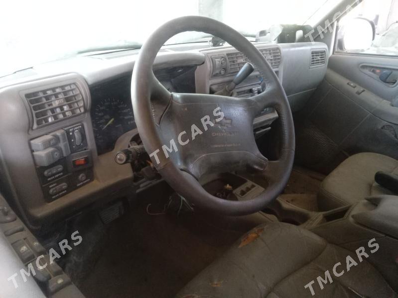 Chevrolet Blazer 1995 - 30 000 TMT - Койтендаг - img 5