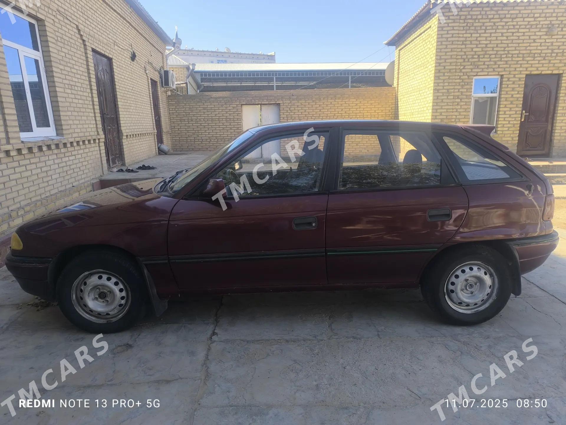 Opel Astra 1992 - 37 000 TMT - Mary - img 4