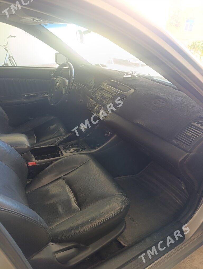 Toyota Camry 2003 - 210 000 TMT - Дянев - img 7
