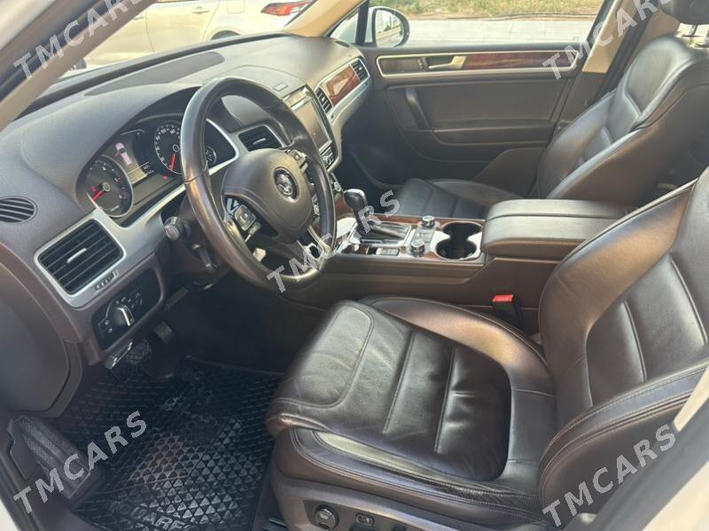 Volkswagen Touareg 2011 - 515 000 TMT - Ашхабад - img 4