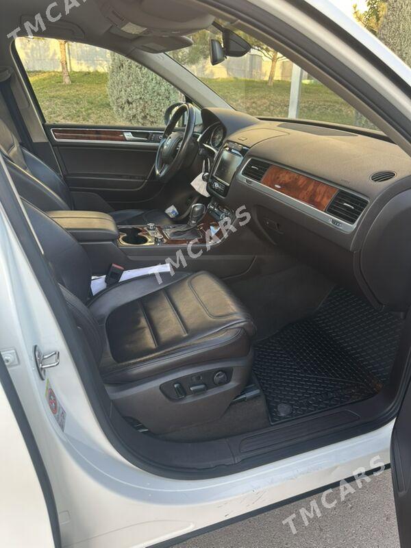 Volkswagen Touareg 2011 - 515 000 TMT - Ашхабад - img 9