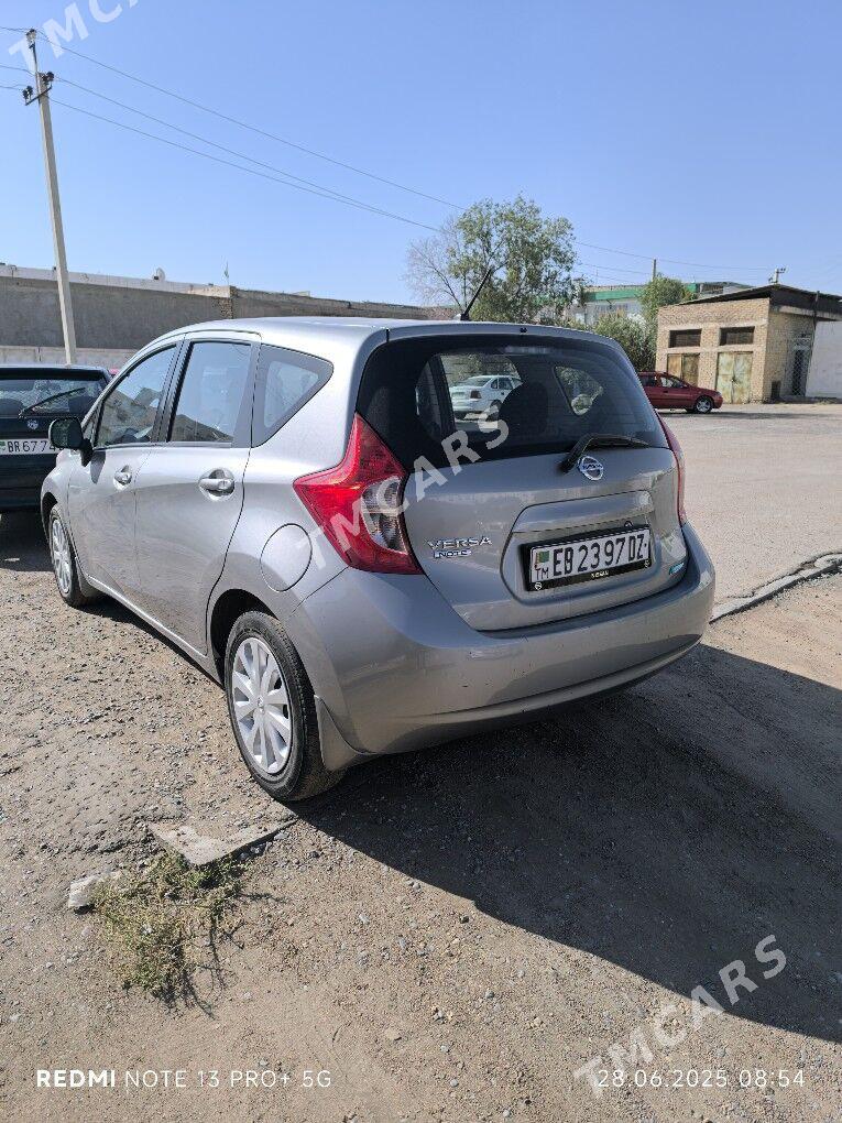 Nissan Versa 2014 - 110 000 TMT - Дашогуз - img 1