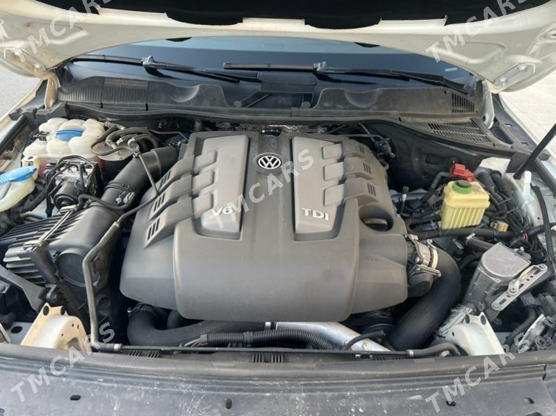 Volkswagen Touareg 2011 - 515 000 TMT - Ашхабад - img 8