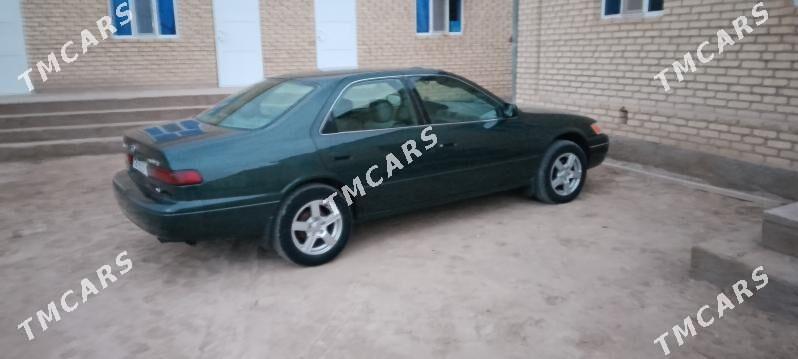 Toyota Camry 1998 - 110 000 TMT - Türkmengala - img 2