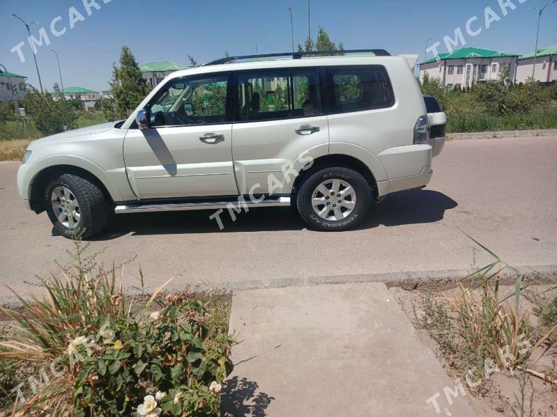 Mitsubishi Pajero 2015 - 325 000 TMT - Дашогуз - img 3