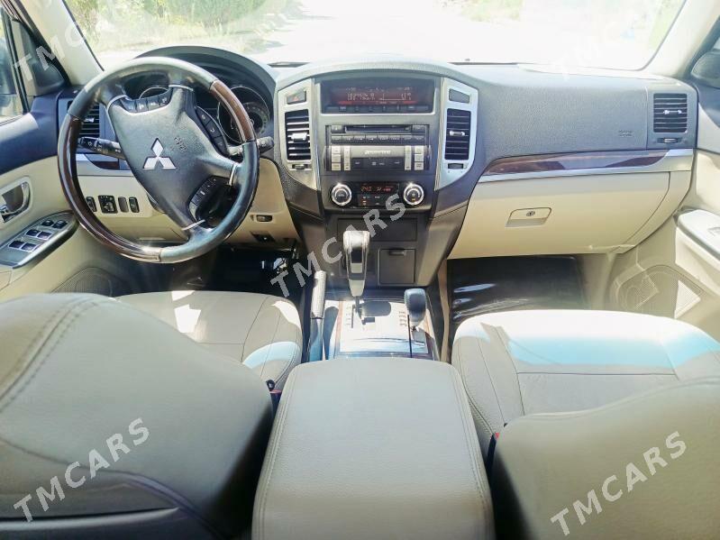 Mitsubishi Pajero 2015 - 325 000 TMT - Дашогуз - img 7