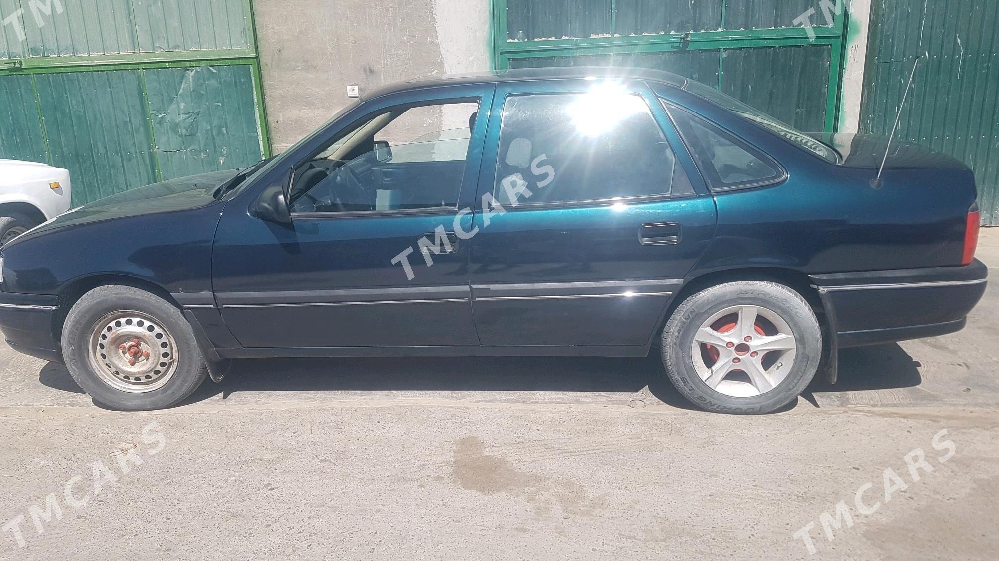 Opel Vectra 1995 - 45 000 TMT - Фарап - img 4