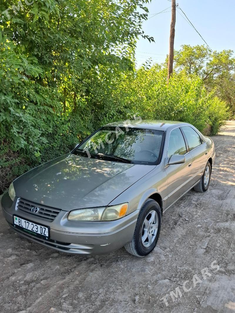 Toyota Camry 1998 - 130 000 TMT - Дашогуз - img 7
