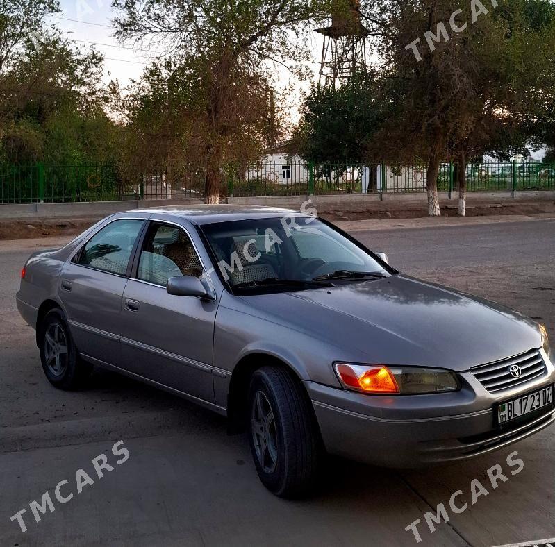 Toyota Camry 1998 - 130 000 TMT - Дашогуз - img 6