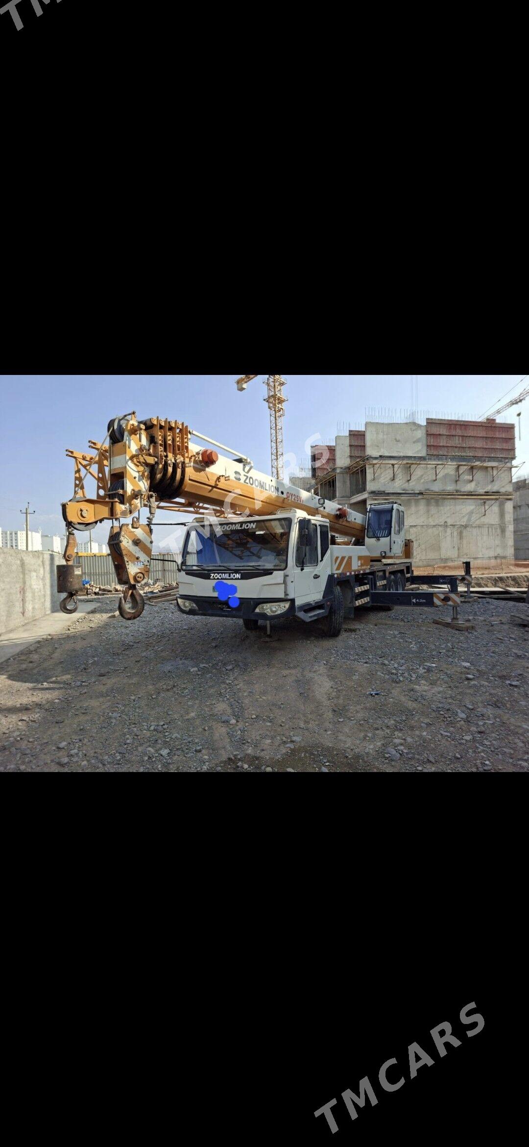 Zoomlion ZCC3500V 2014 - 1 300 000 TMT - Aşgabat - img 3