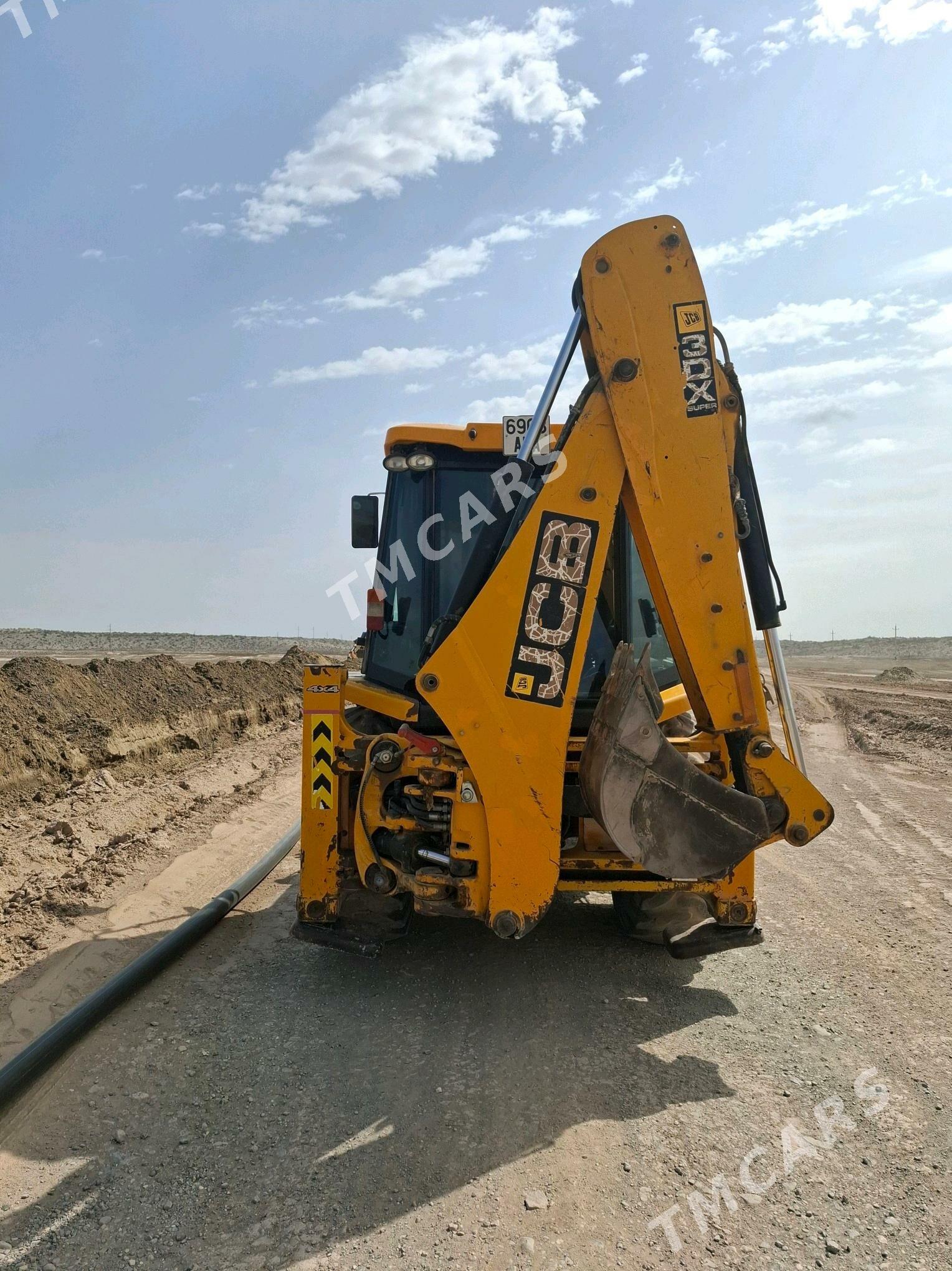 JCB 3CX ECO 2014 - 600 000 TMT - Gyzylarbat - img 3