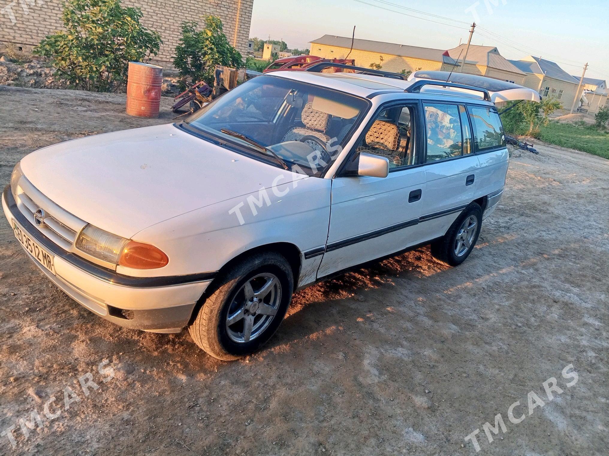 Opel Astra 1992 - 27 000 TMT - Мары - img 3