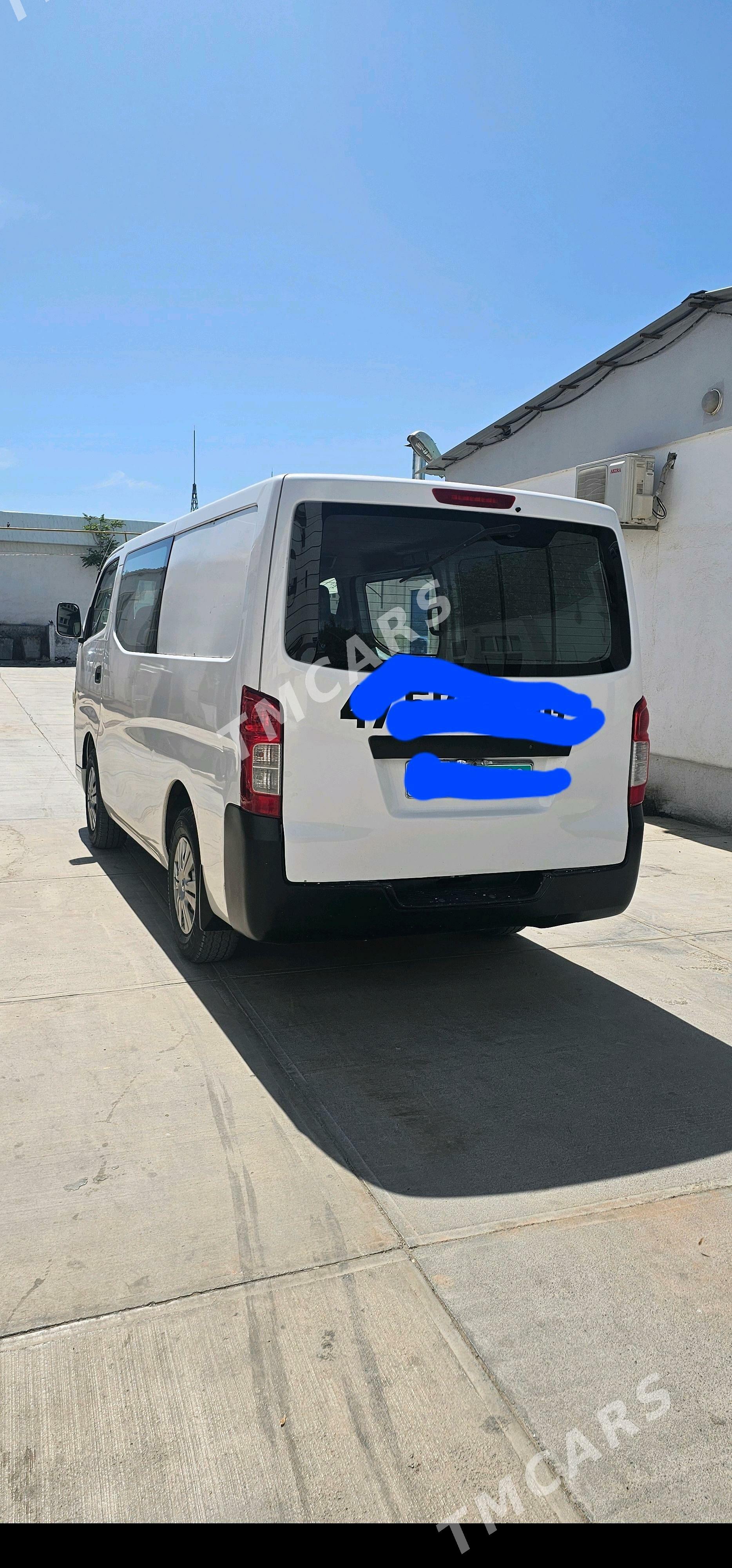 Nissan Urvan 2013 - 220 000 TMT - Aşgabat - img 5