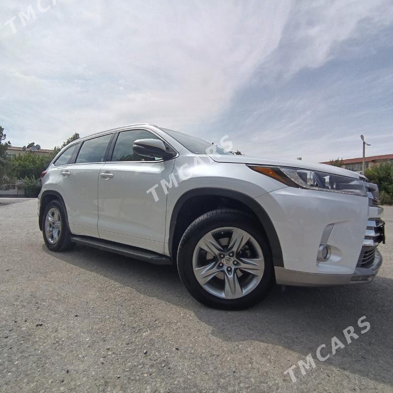 Toyota Highlander 2017 - 420 000 TMT - ул. Туркменбаши шаёлы (Ленина) - img 1