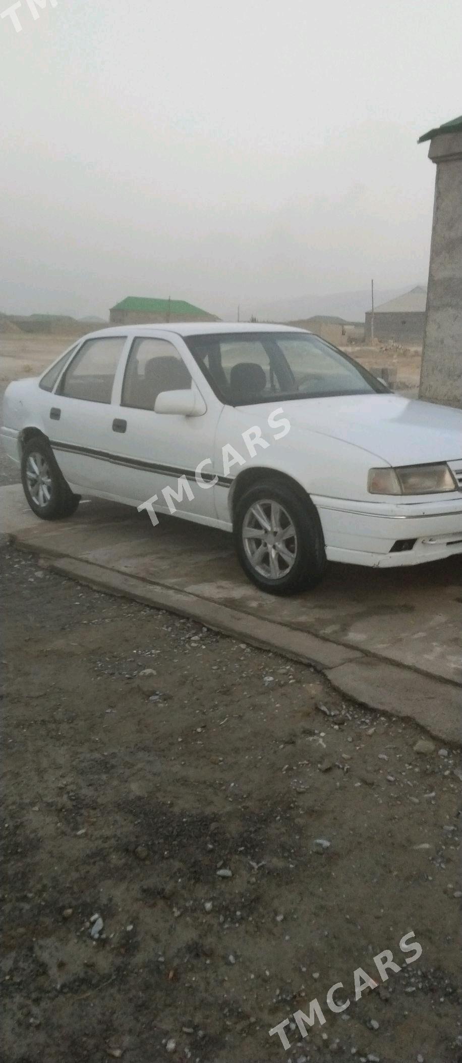 Opel Vectra 1990 - 21 000 TMT - Bäherden - img 2