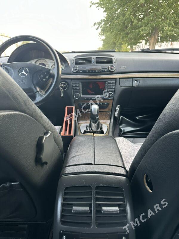 Mercedes-Benz E320 2003 - 150 000 TMT - Balkanabat - img 2