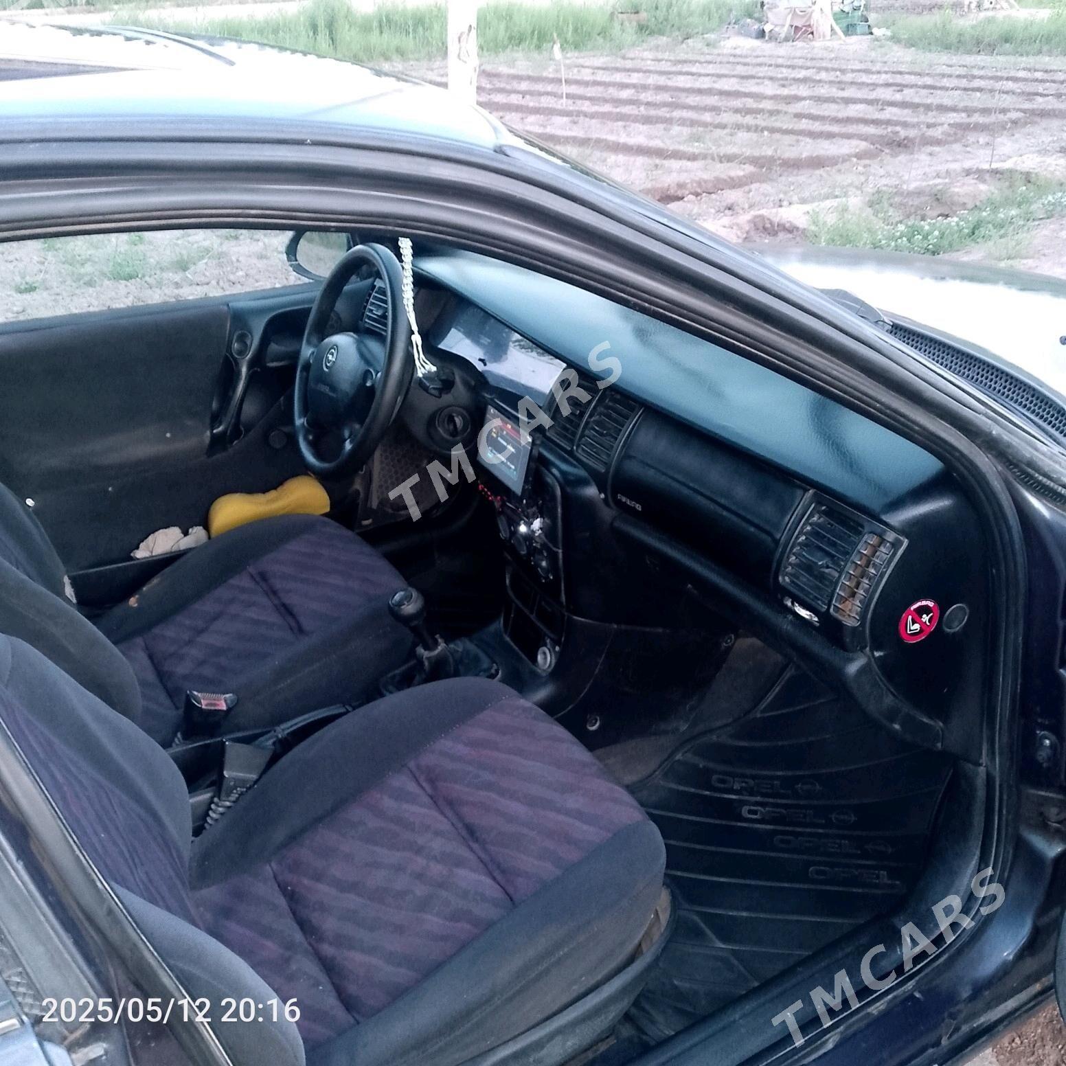 Opel Vectra 1996 - 27 000 TMT - Boldumsaz - img 1