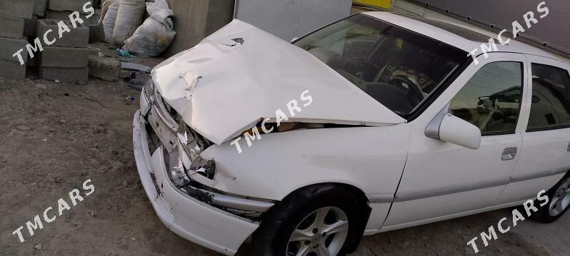 Opel Vectra 1995 - 26 000 TMT - Änew - img 1