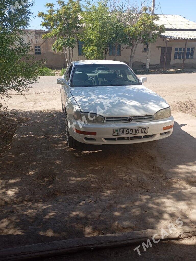 Toyota Camry 1992 - 70 000 TMT - Köneürgenç - img 1