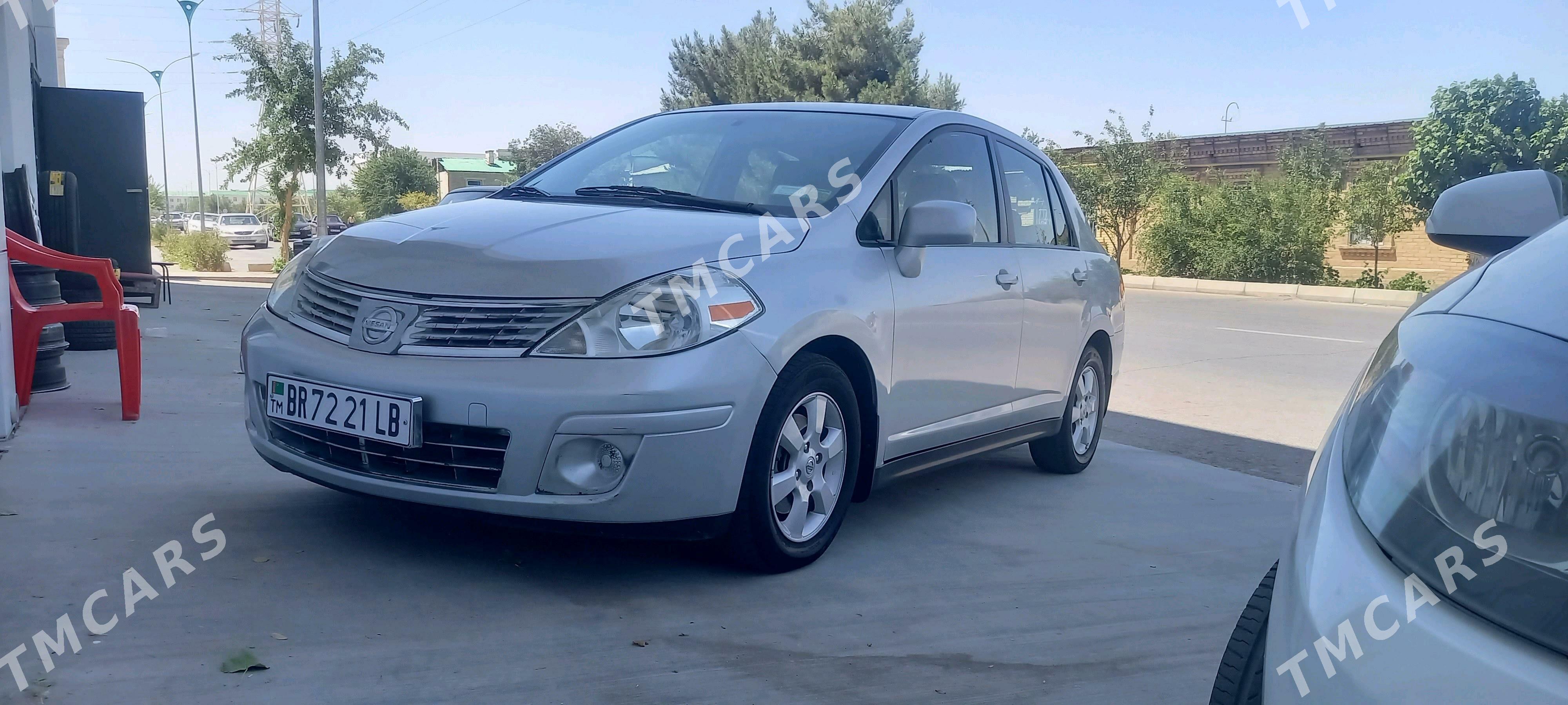 Nissan Versa 2010 - 125 000 TMT - Туркменабат - img 1