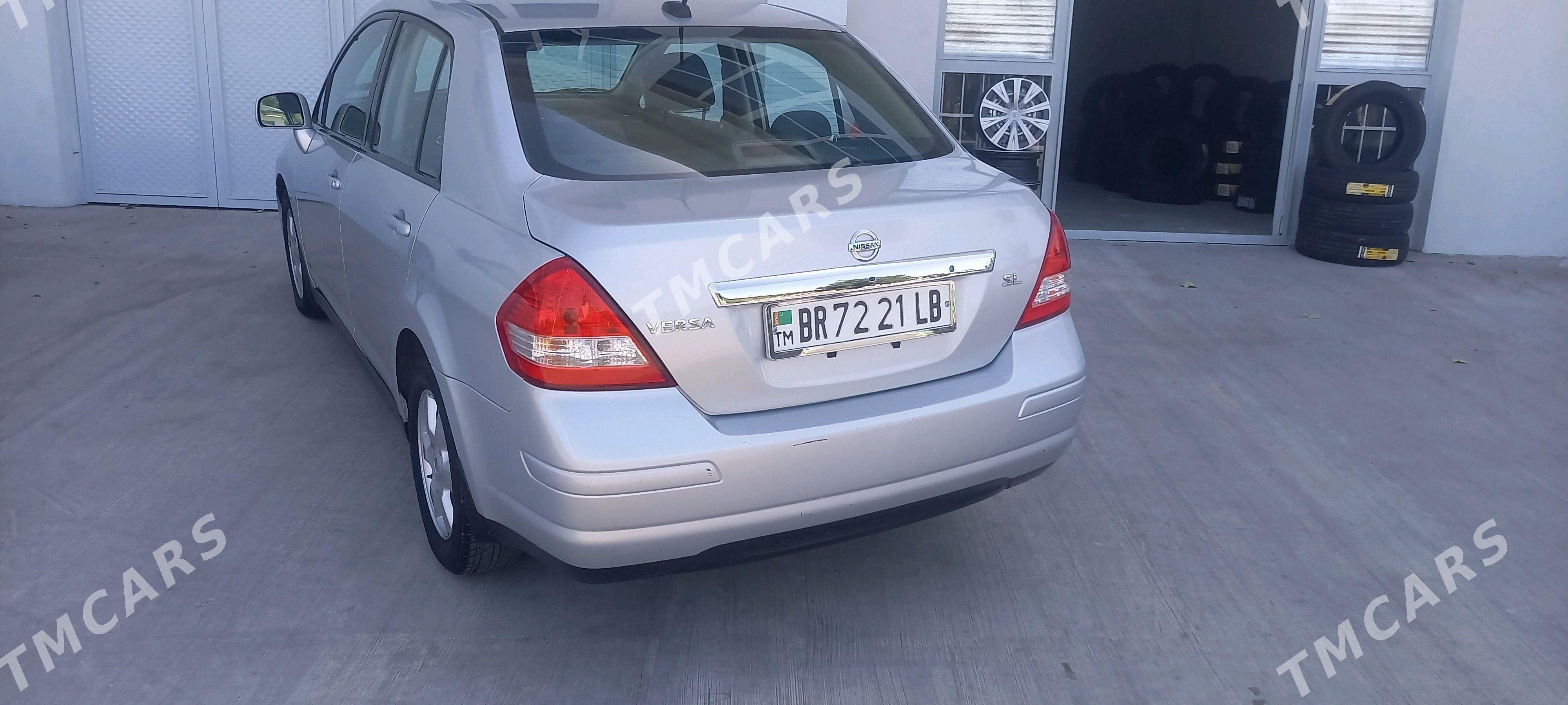Nissan Versa 2010 - 125 000 TMT - Туркменабат - img 5