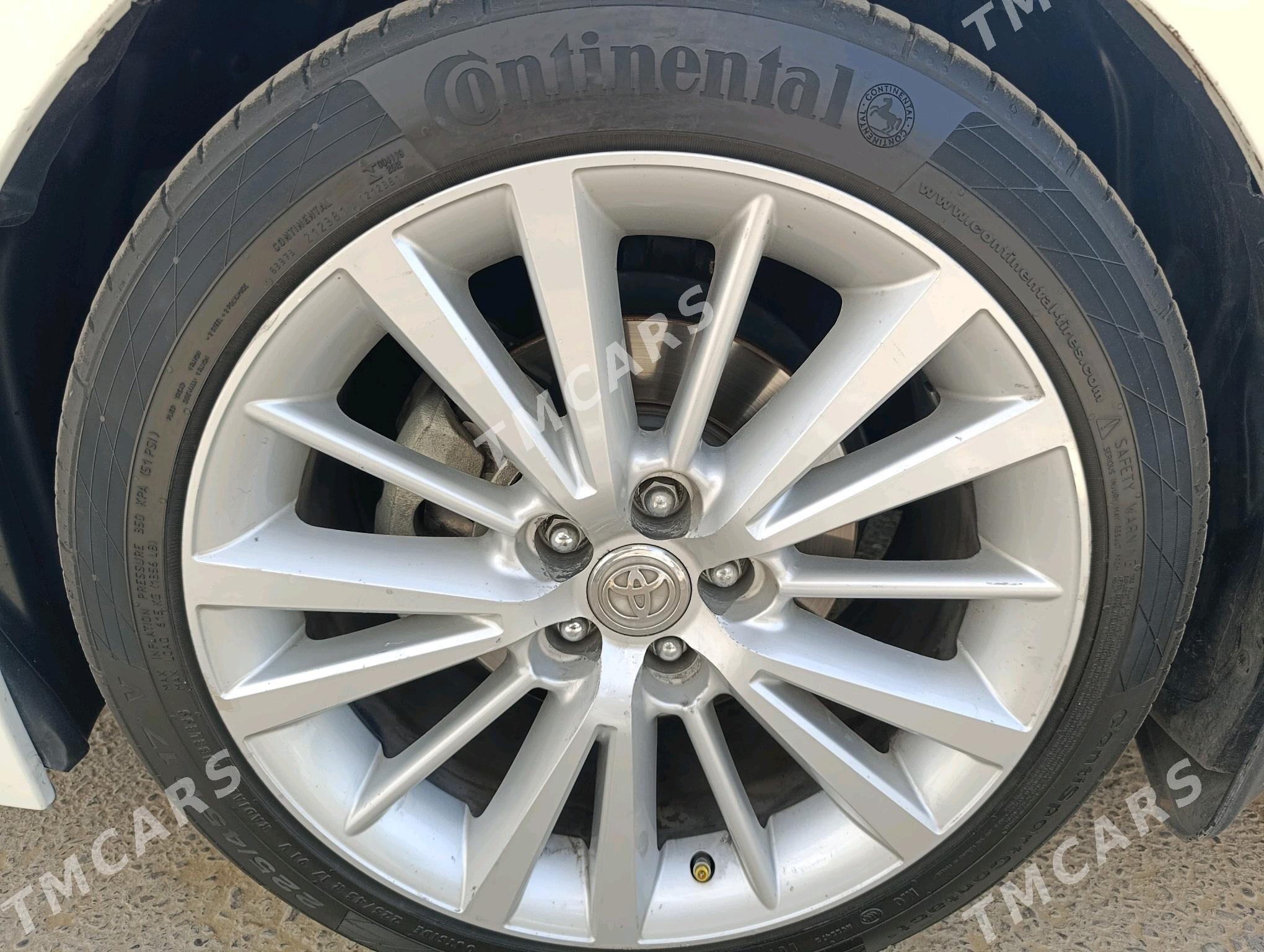 Toyota Corolla 2021 - 210 000 TMT - Ашхабад - img 3