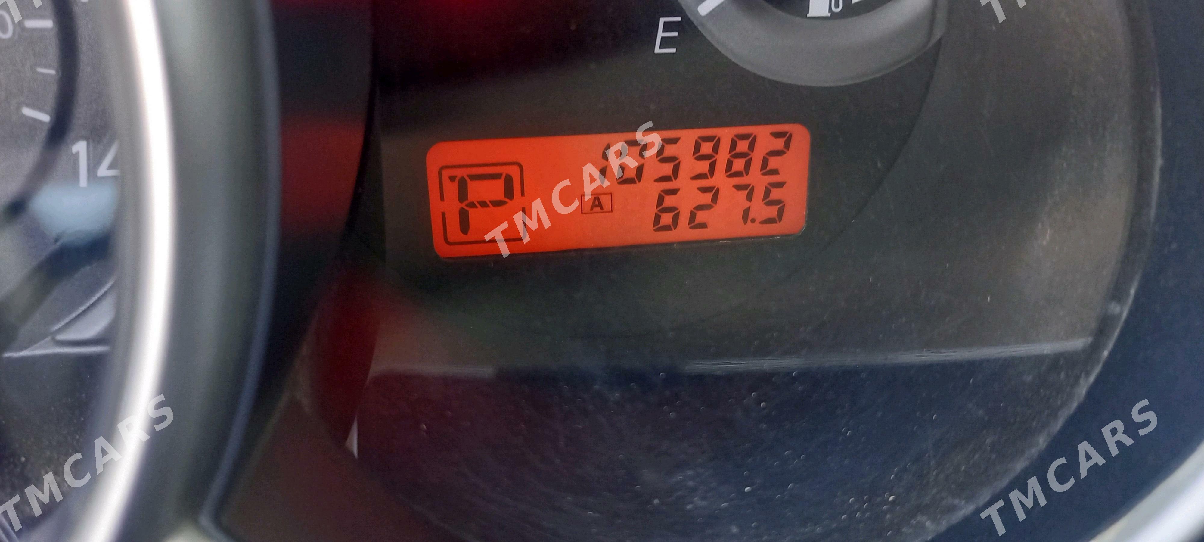 Nissan Versa 2010 - 125 000 TMT - Туркменабат - img 10