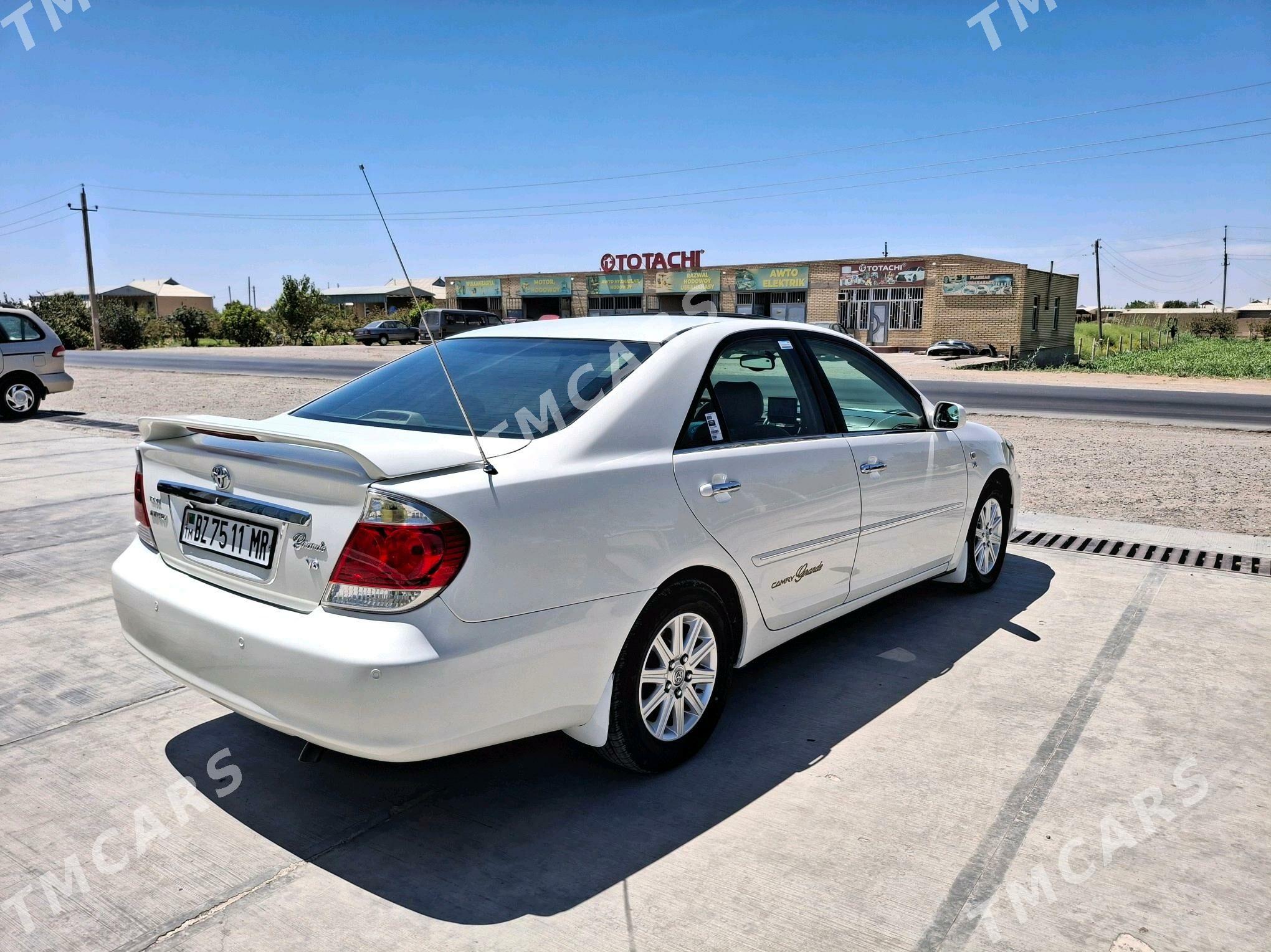 Toyota Camry 2002 - 195 000 TMT - Mary - img 3