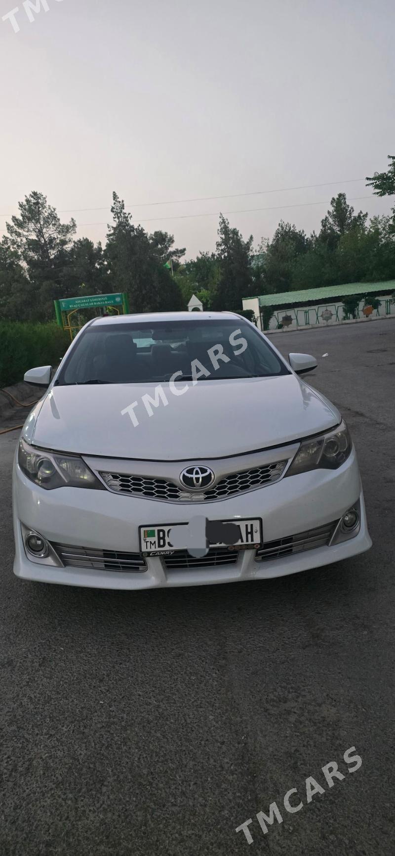 Toyota Camry 2012 - 180 000 TMT - Бахарден - img 2