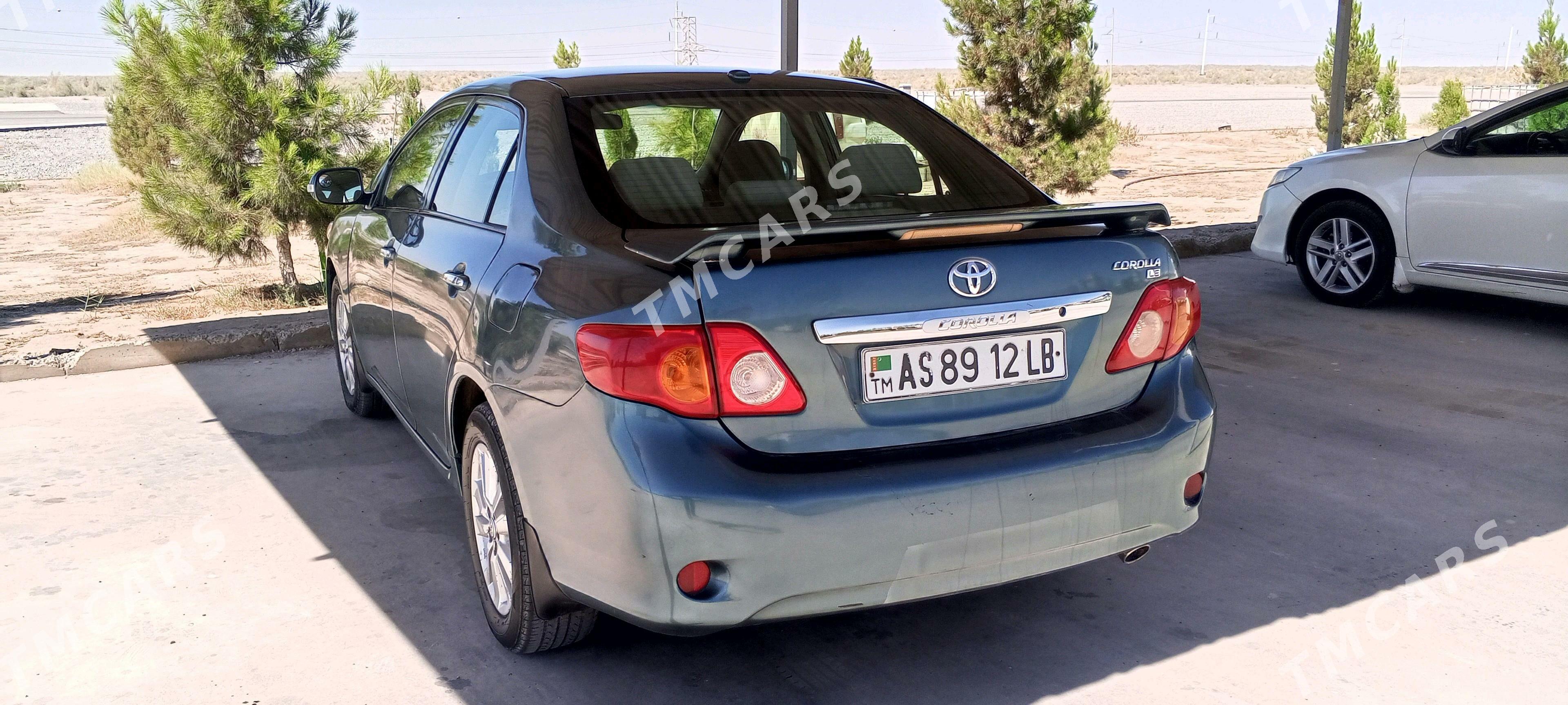 Toyota Corolla 2010 - 120 000 TMT - Туркменабат - img 4